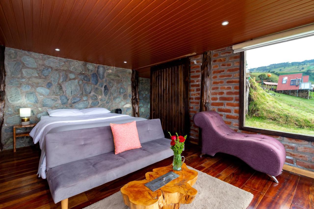 El Cedro Sonado Hotel Patate Exterior photo